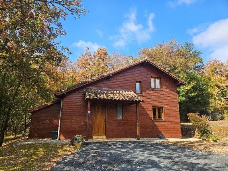Chalet de 3 chambres sur un golf près de Souillac - photo 1
