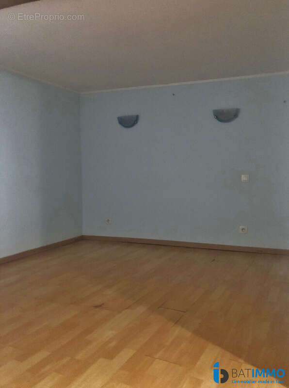 Maison à LABRUGUIERE