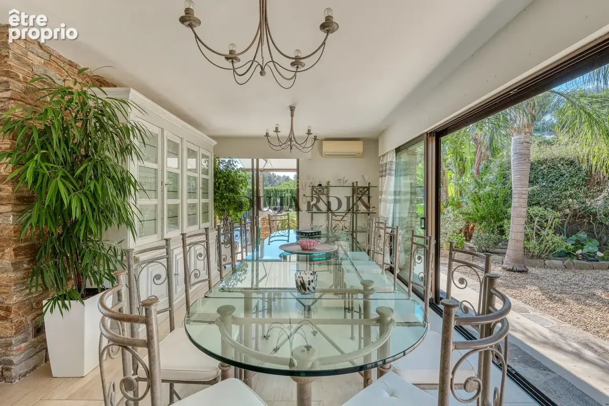 Villa au gaou benat avec piscine et superbe jardin paysager - photo 5