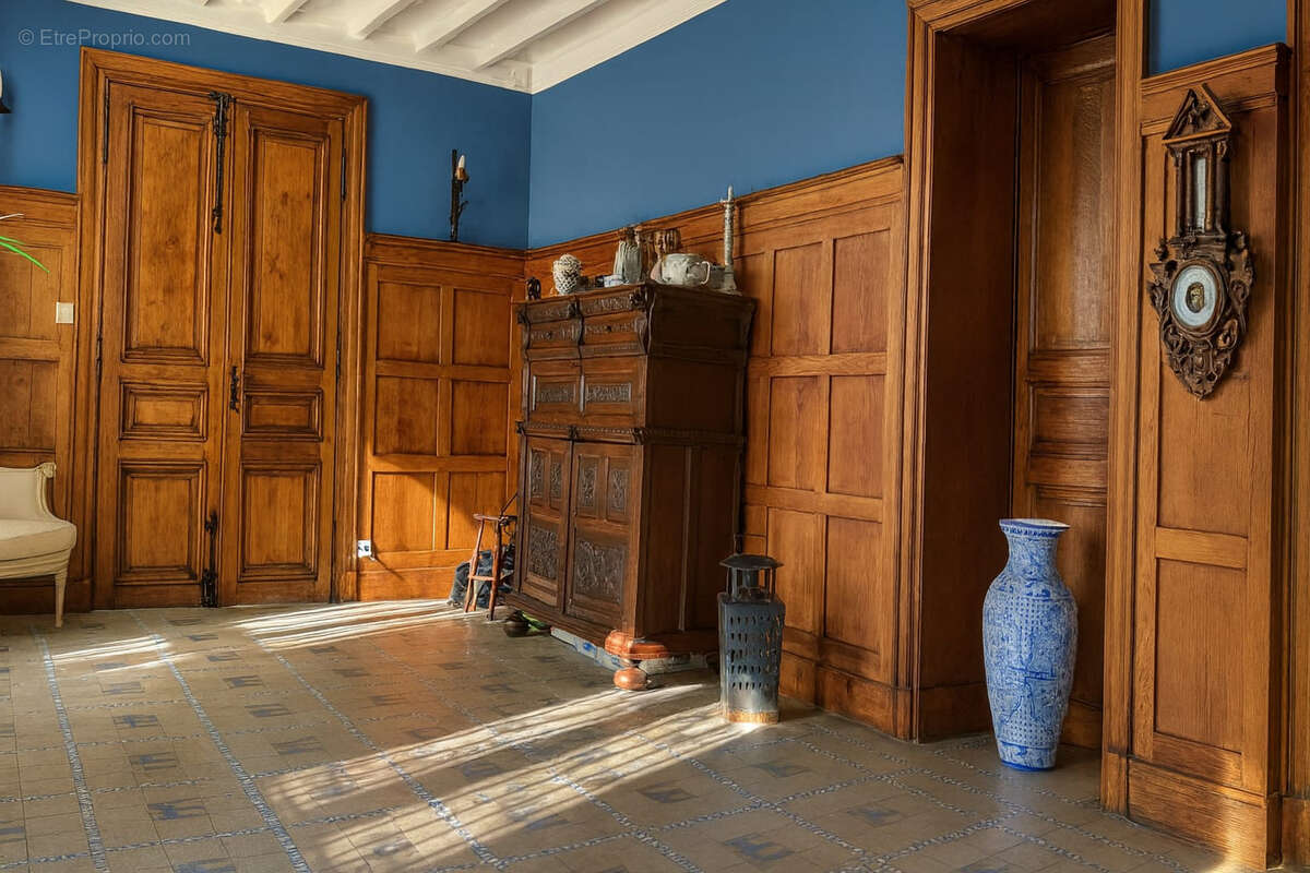 Maison à MANDRES-LES-ROSES