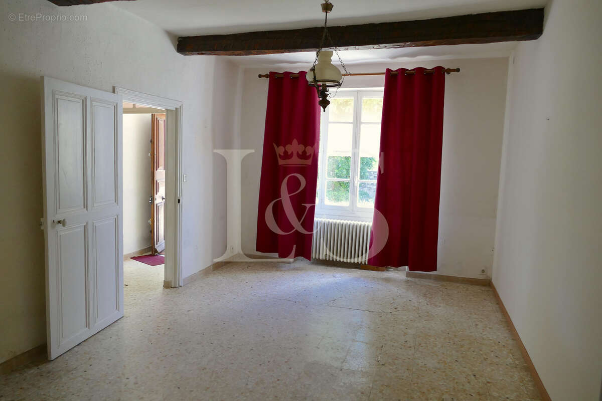 Maison à VAISON-LA-ROMAINE