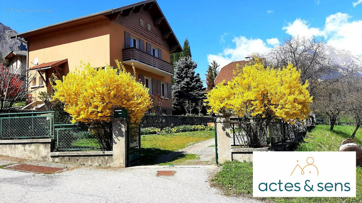 Maison à SAINT-MARTIN-D&#039;ARC