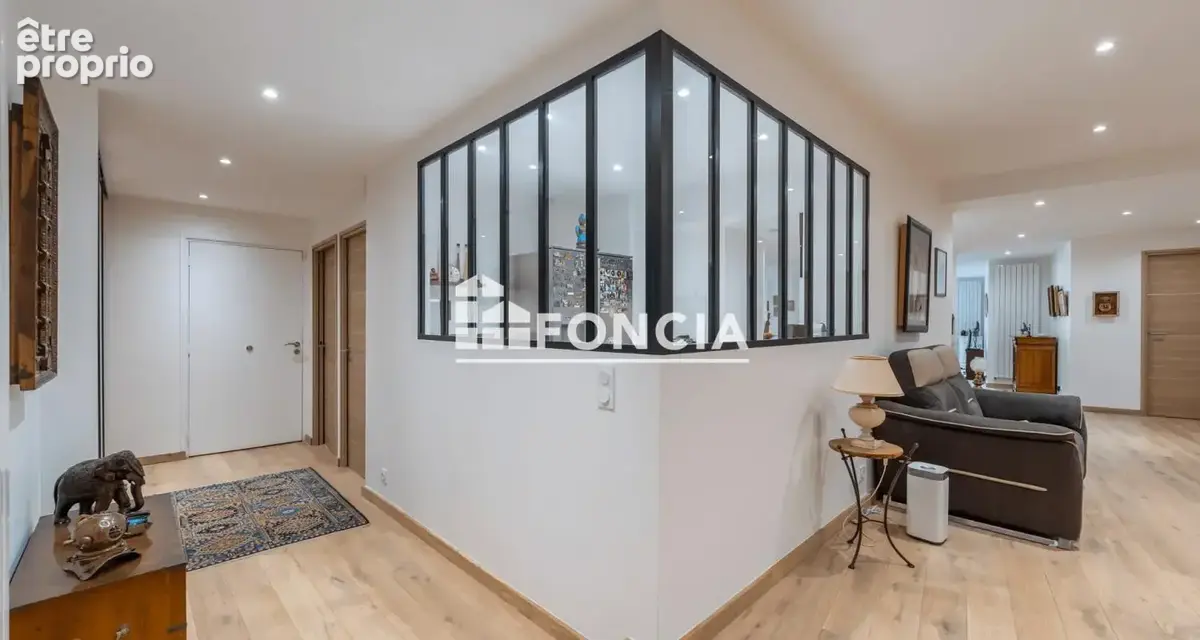 Loft aux finitions soignées - photo 9
