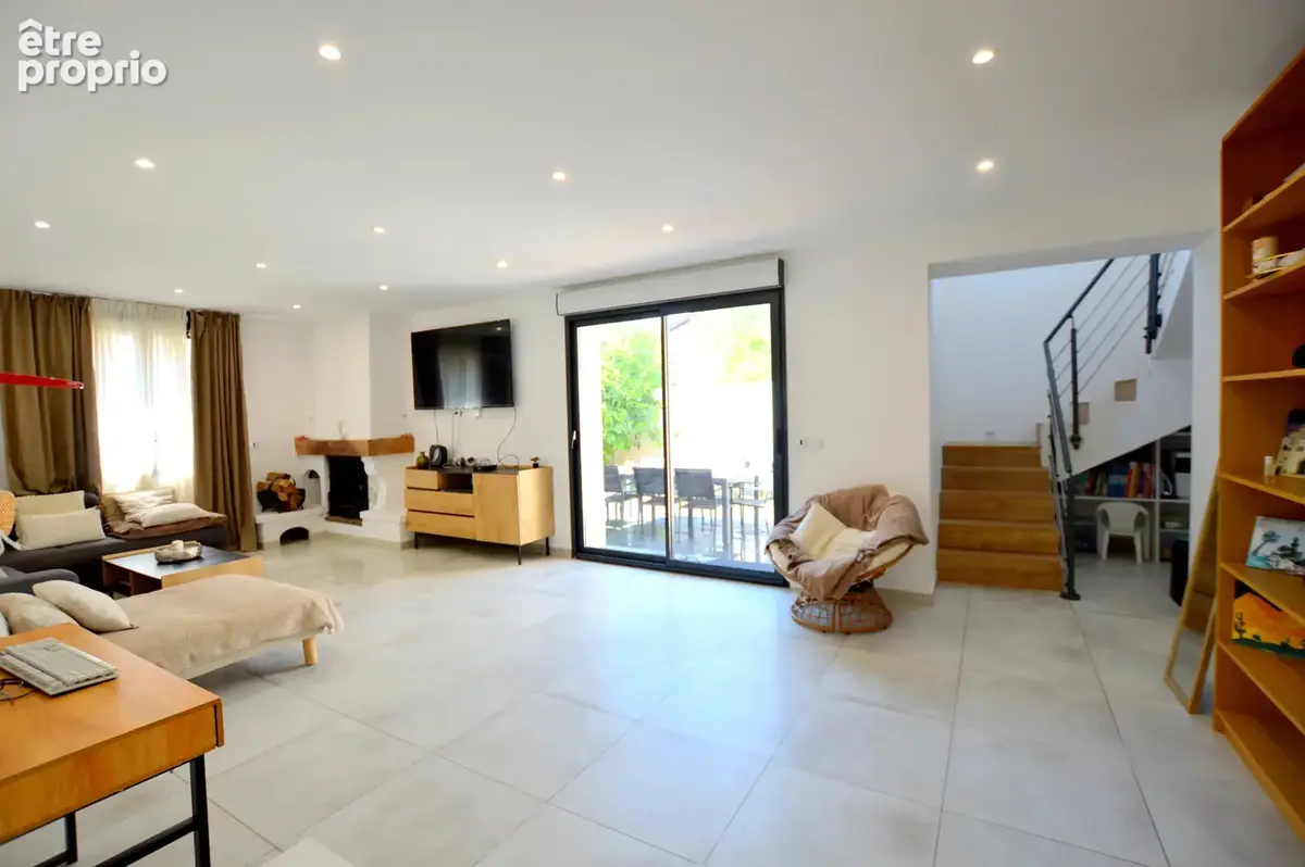 Maison T6 186 m² avec piscine, terrasse plein sud-ouest – Montpellier Ovalie - photo 2
