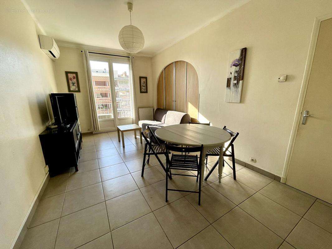 Appartement 53 m²  avec balcon - Le Port-Mayol - Toulon (83000) - photo 2