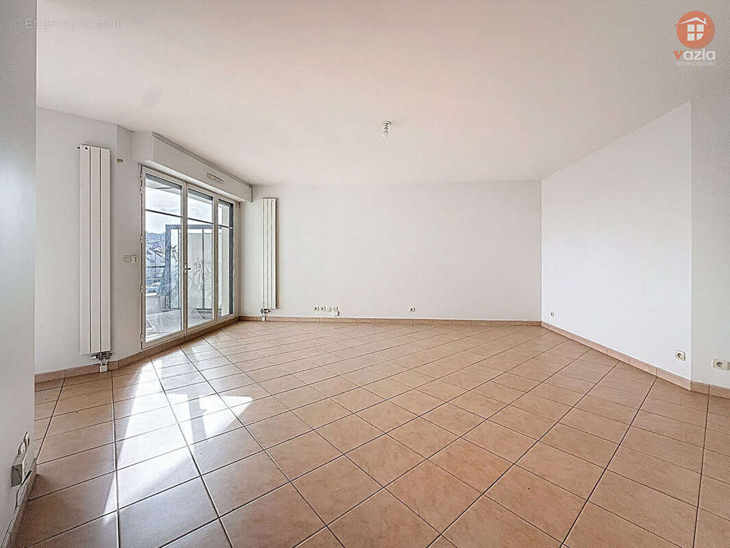 SURESNES · Appartement 3 pièces · 74,6 m² · Terrasse - cave- Possibilité deux boxes - photo 3