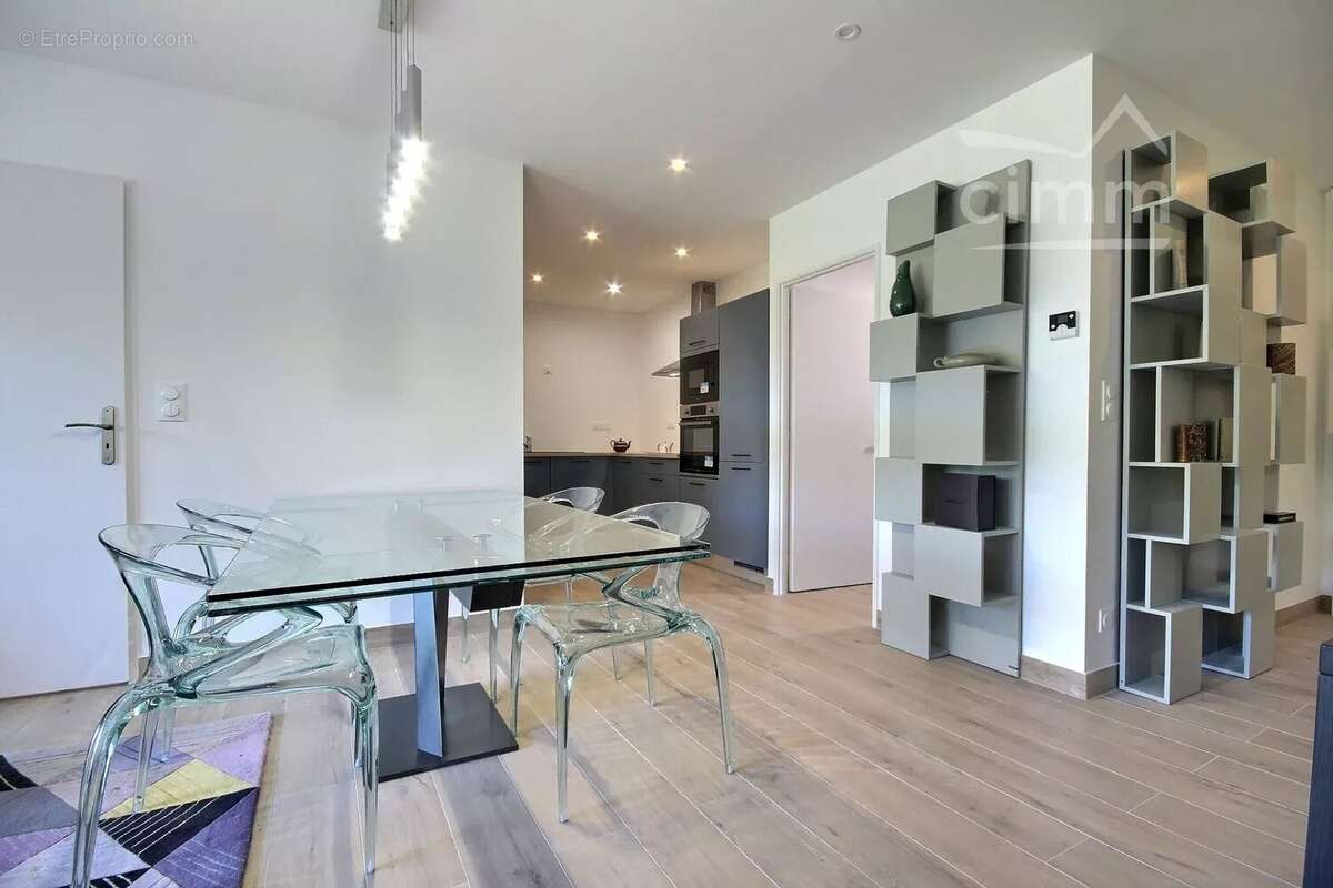 Appartement à LIVRON-SUR-DROME