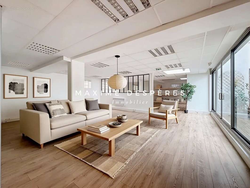 Appartement à COURBEVOIE