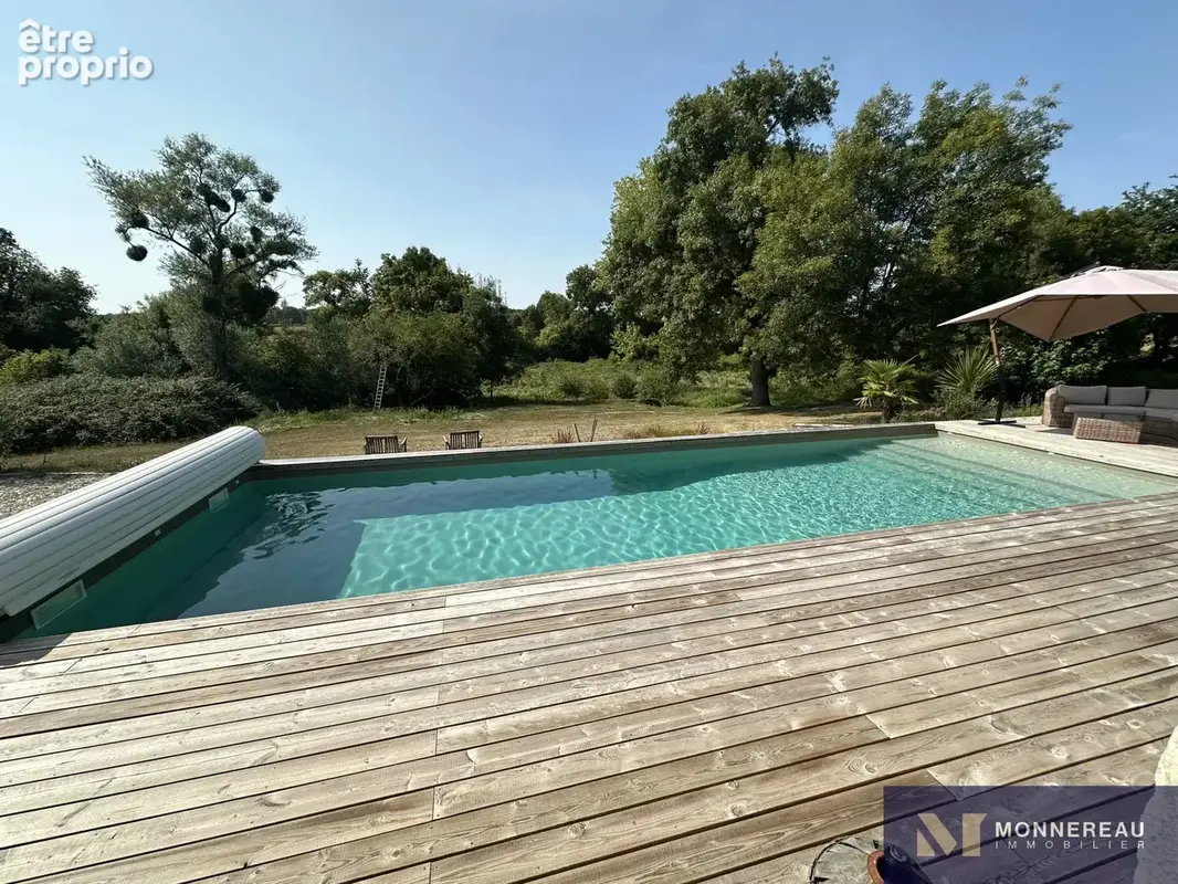 Maison de maitre avec parc et piscine - photo 2