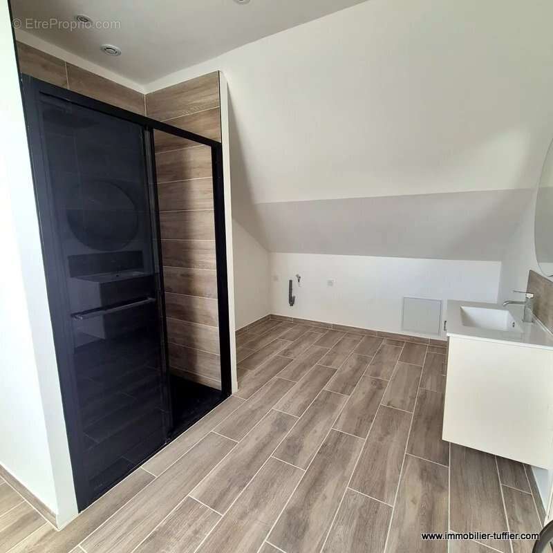 Maison à SAVIGNE-L'EVEQUE