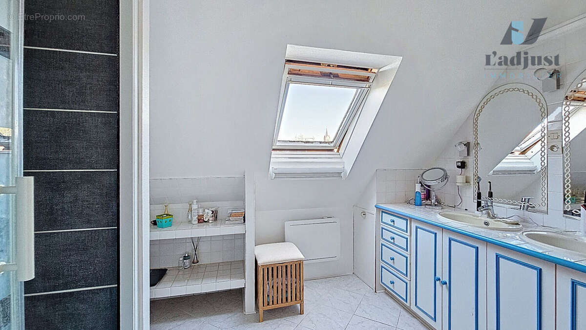 Maison à VERNOU-LA-CELLE-SUR-SEINE
