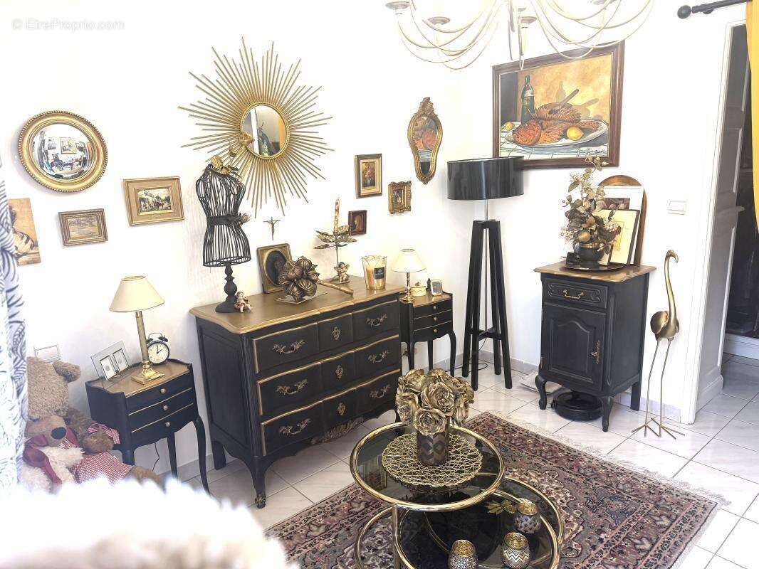 Appartement à L'ISLE-SUR-LA-SORGUE