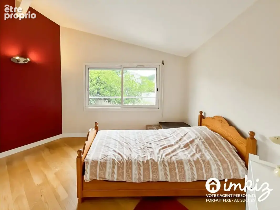 Maison 210m2 - 8 pièces - Vue imprenable - photo 10
