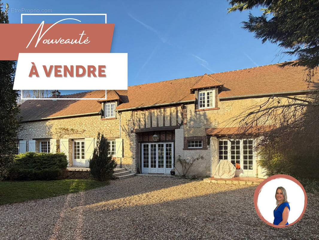 Maison à HOUDAN
