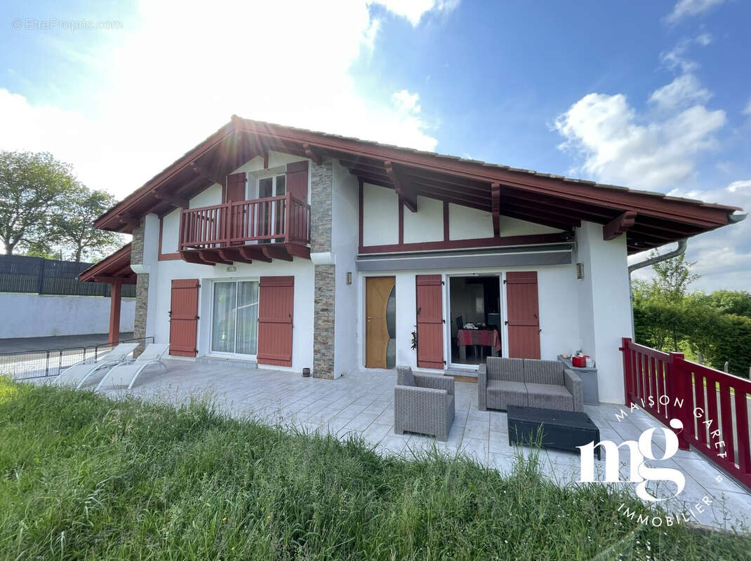 Maison 164 m² à Larressore  - photo 3