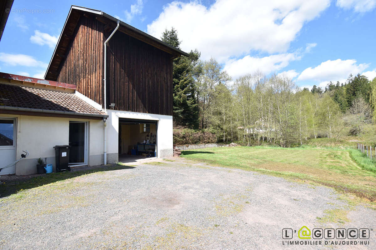 Maison à SAINT-LEONARD