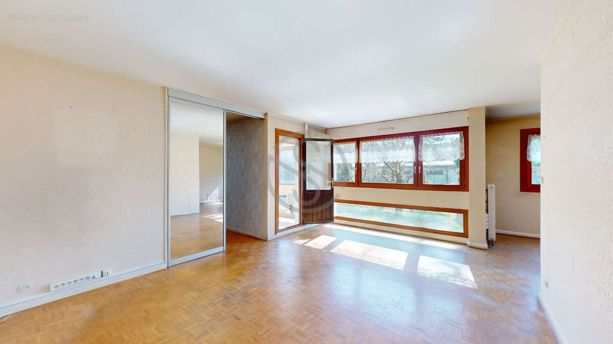Appartement à SEYSSINET-PARISET
