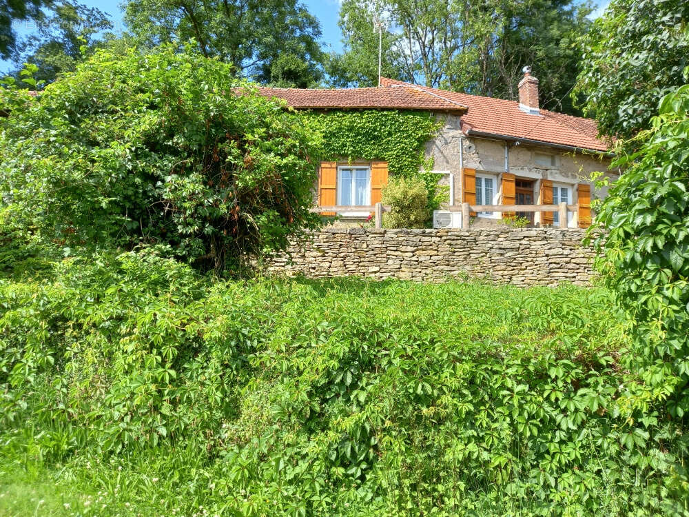 Maison à SUSSEY
