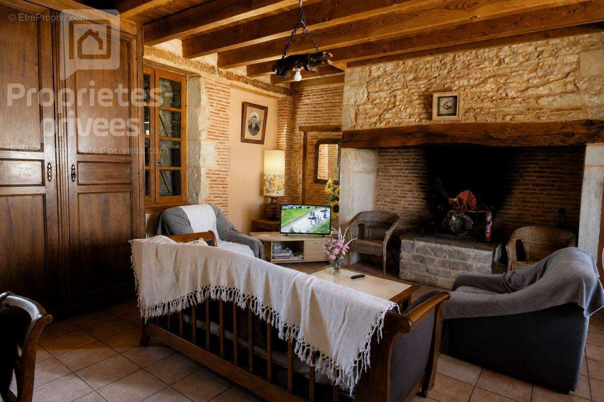 Ancien corps de ferme  5 pièces, 130 m² - photo 6