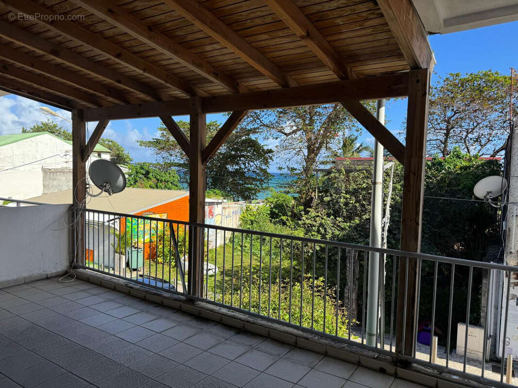 Appartement à CAPESTERRE-BELLE-EAU