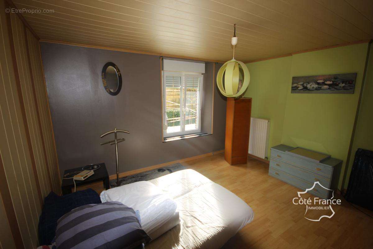 Maison à VIREUX-WALLERAND