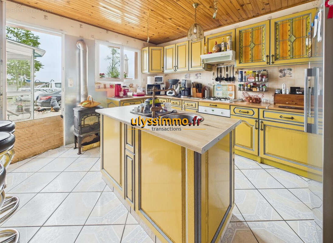 Maison à MEHARICOURT