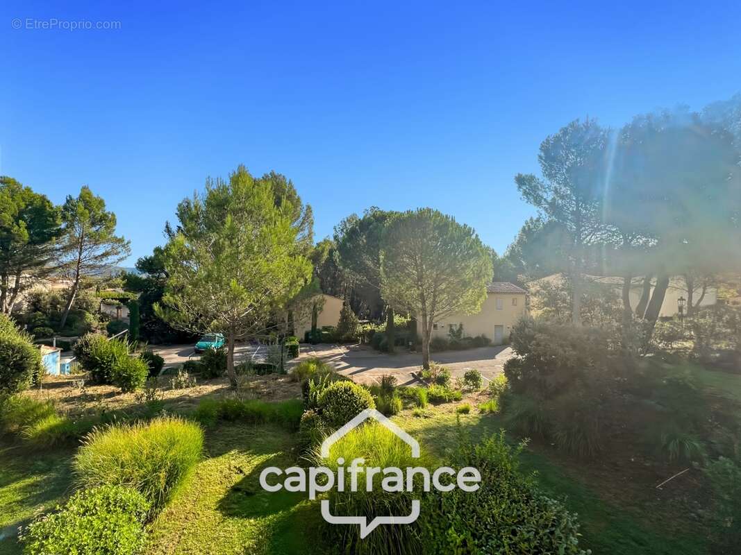 Charmant Bastidon dans le Domaine du Golf de Pont Royal, 45 m2 habitable, ravalé, avec jardin privatif, élevé d'un étage, 2 cham - photo 28
