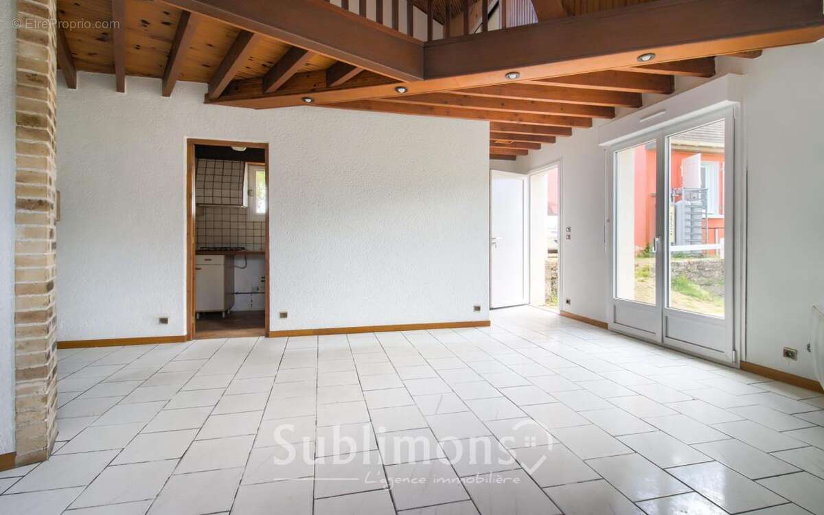 Maison à PLOEREN