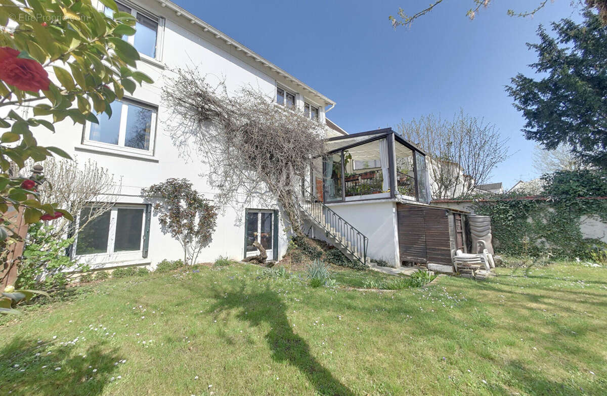 Maison à CHAMPIGNY-SUR-MARNE