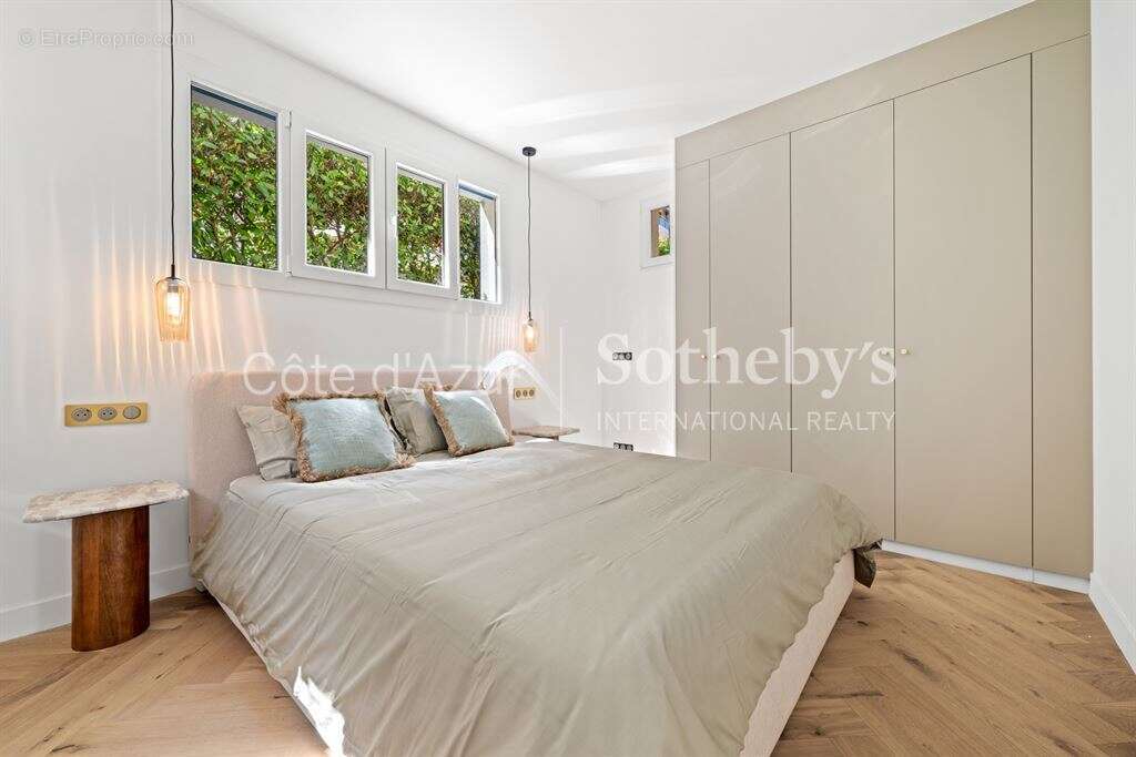 Appartement à BEAULIEU-SUR-MER