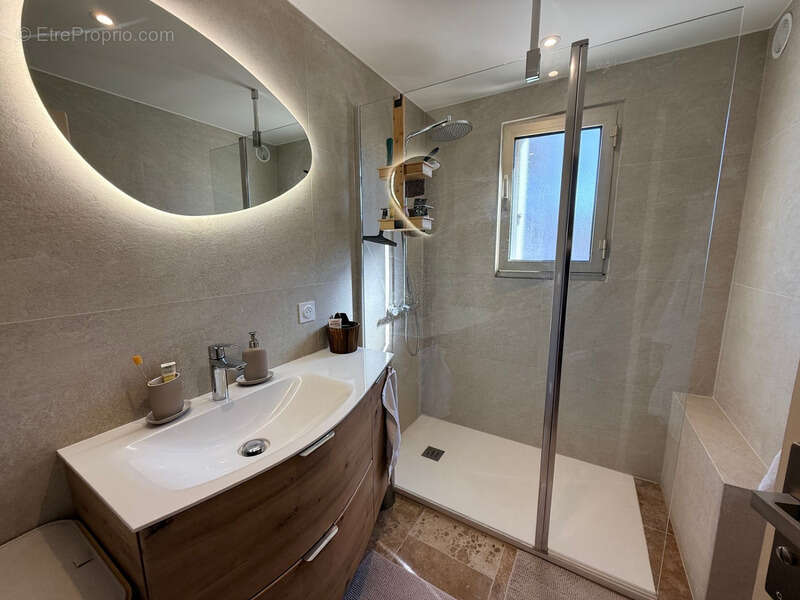 Appartement à vendre 3 pièces SAINTE MAXIME (83) - photo 7