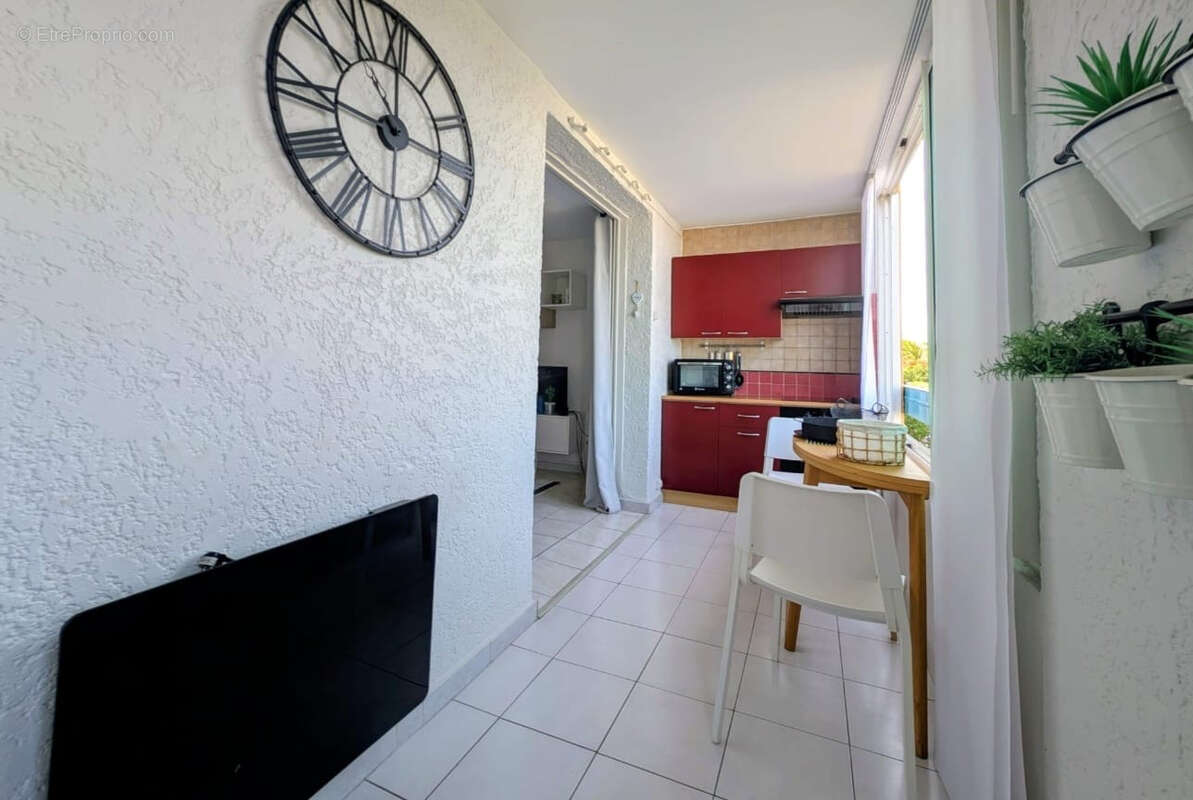 Opportunité d'investissement locatif   t2 renové avec parking - photo 5