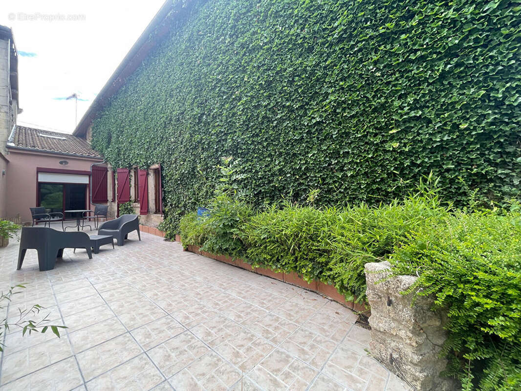 Maison à COUSANCES-LES-FORGES