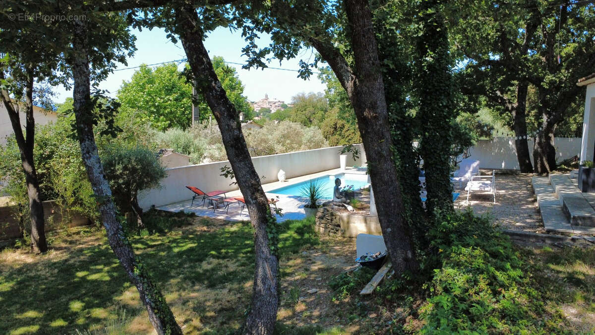 Maison à POURRIERES