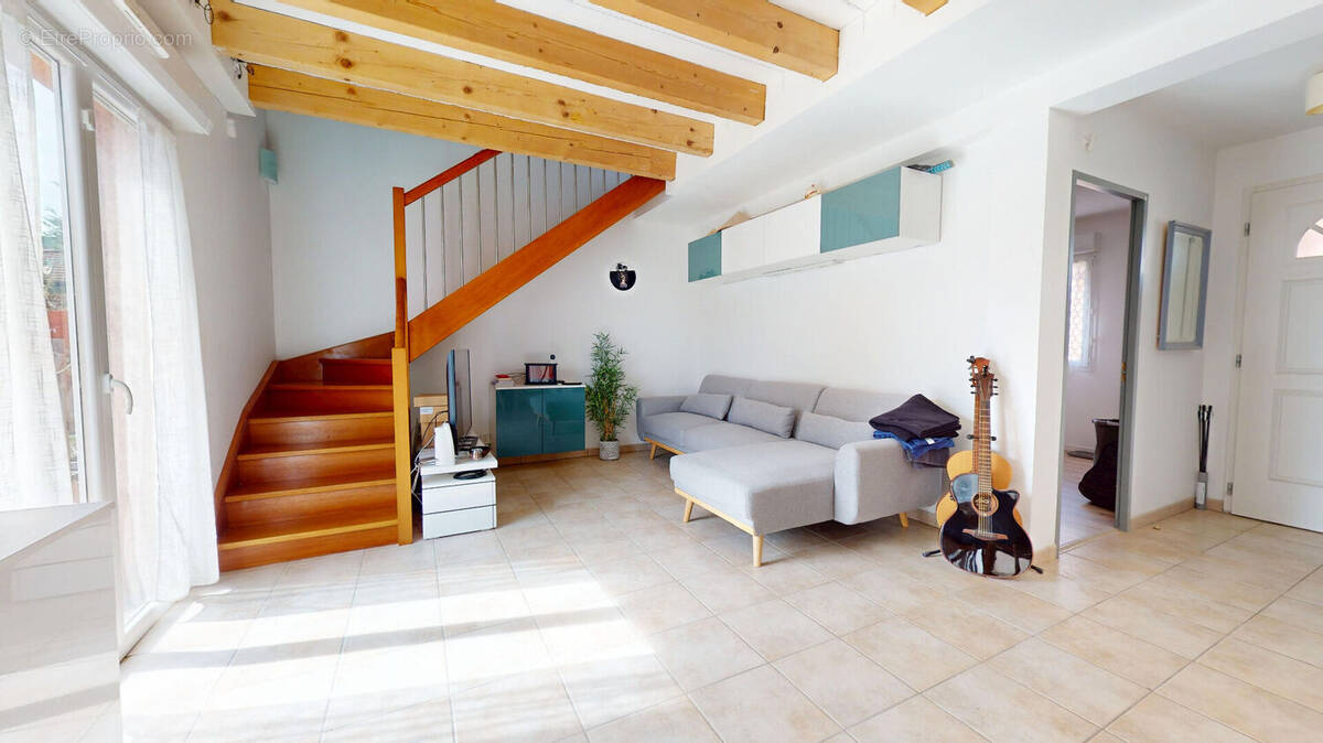 Maison à CHATILLON-LA-PALUD