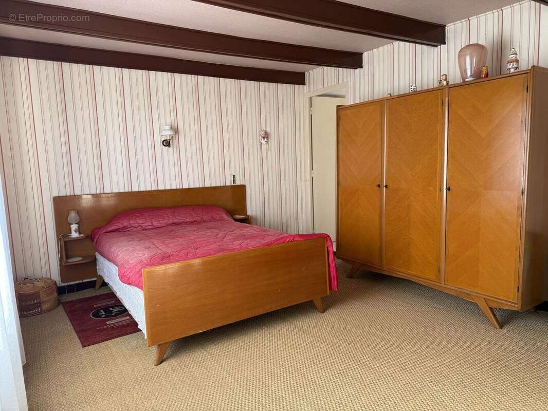 Maison à MONTROZIER