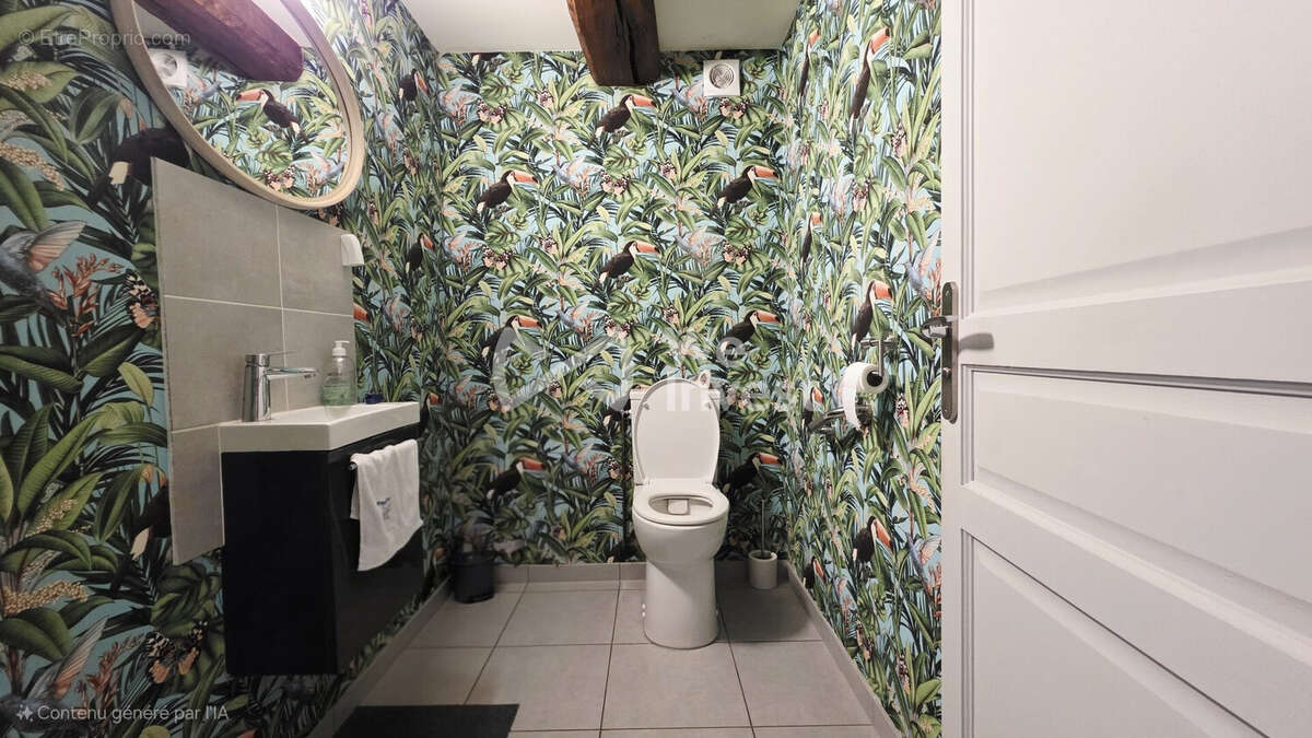 Maison à MAUBERT-FONTAINE