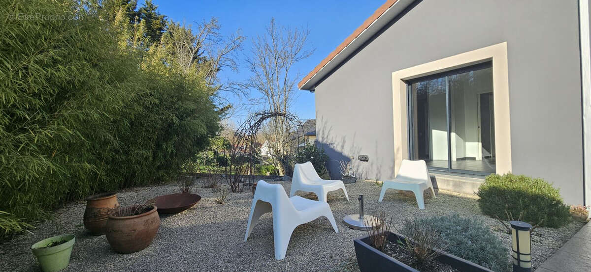 Maison à BELLERIVE-SUR-ALLIER