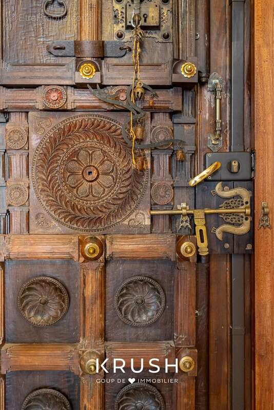 Commerce à MARSEILLE-4E