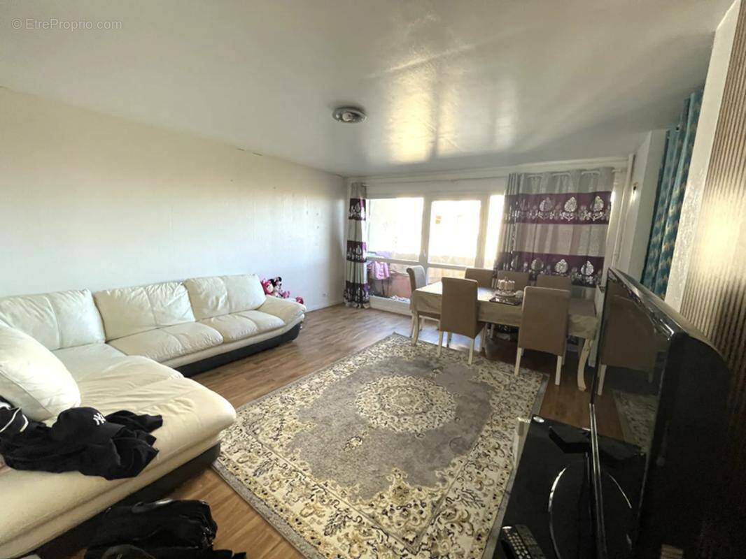 Appartement à LE MEE-SUR-SEINE