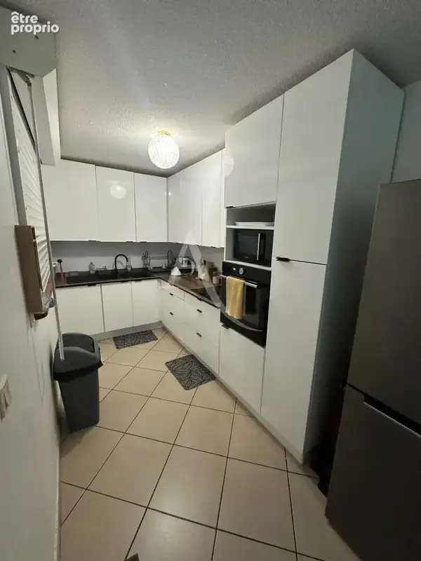 Appartement Fort De France 3 pièce(s) 67.14 m2 meublé - état locatif - ravalement fait !!!!!! - photo 5