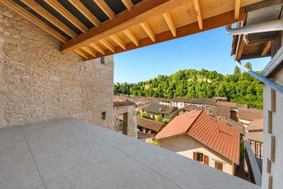 Maison individuelle à fort potentiel – Environ 190 m² habitables avec vue exceptionnelle- Saint-Antoine-l’Abbaye - photo 11