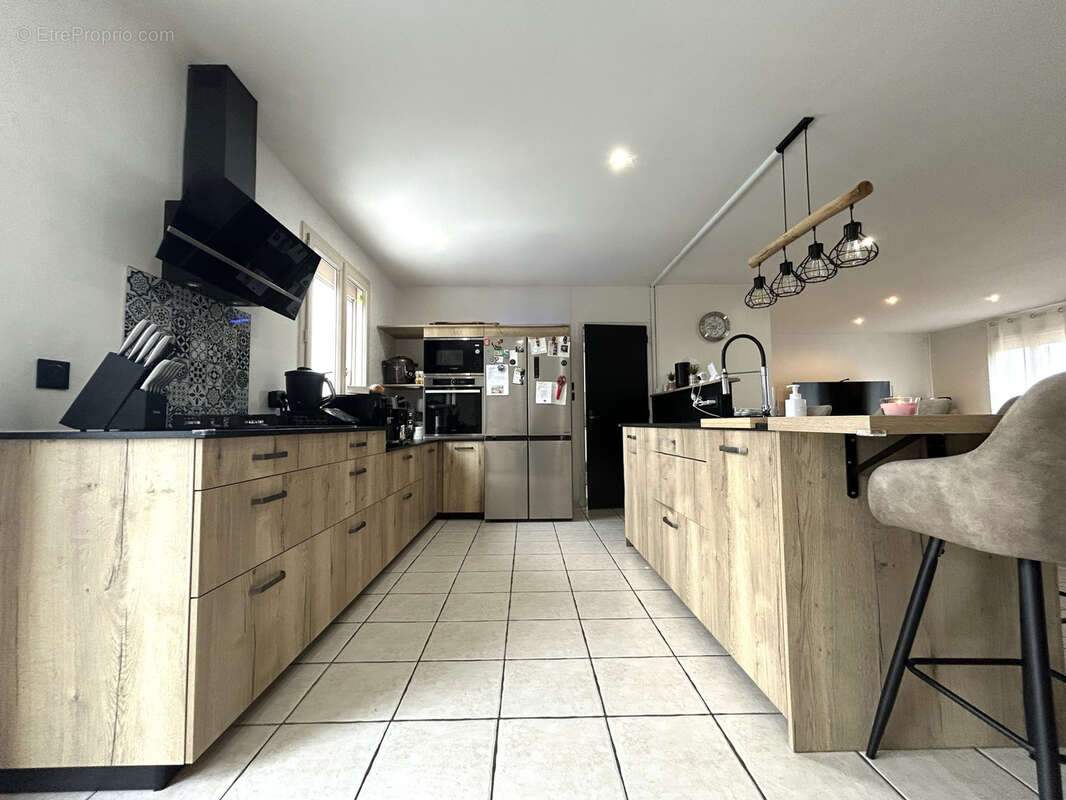 Maison à VENDRENNES
