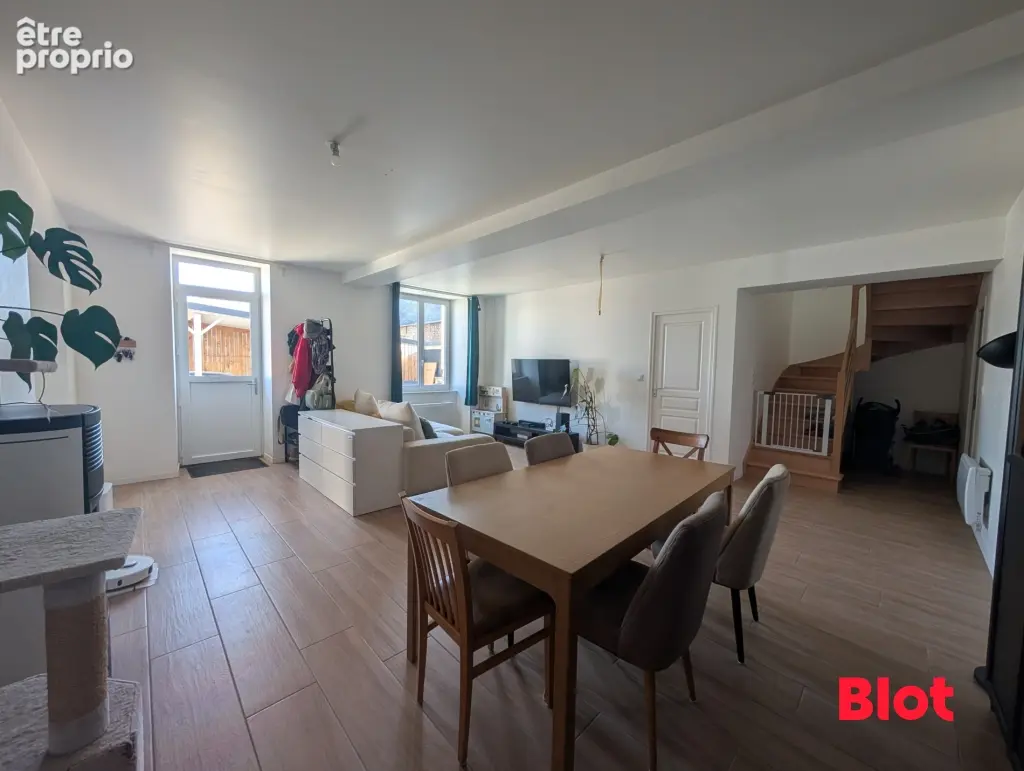 Maison 6 pièces 160 m² à vendre à Chateaubourg (35220) - photo 6