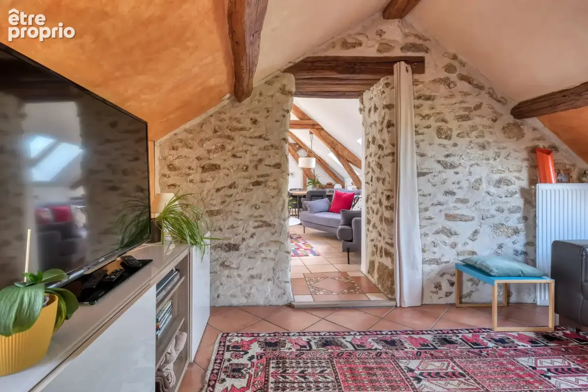 Maison ancienne tres atypique - 141m2 - 4 chambres + bureau - bezu jardin avec puits. - photo 11