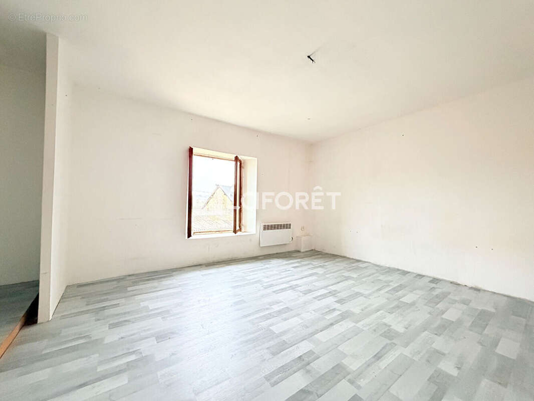 Maison à RILLY-SUR-AISNE