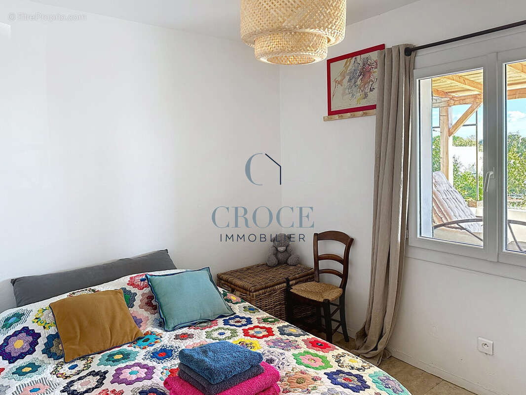 Maison 80 m² à Saint-Quentin-La-Poterie  - photo 8