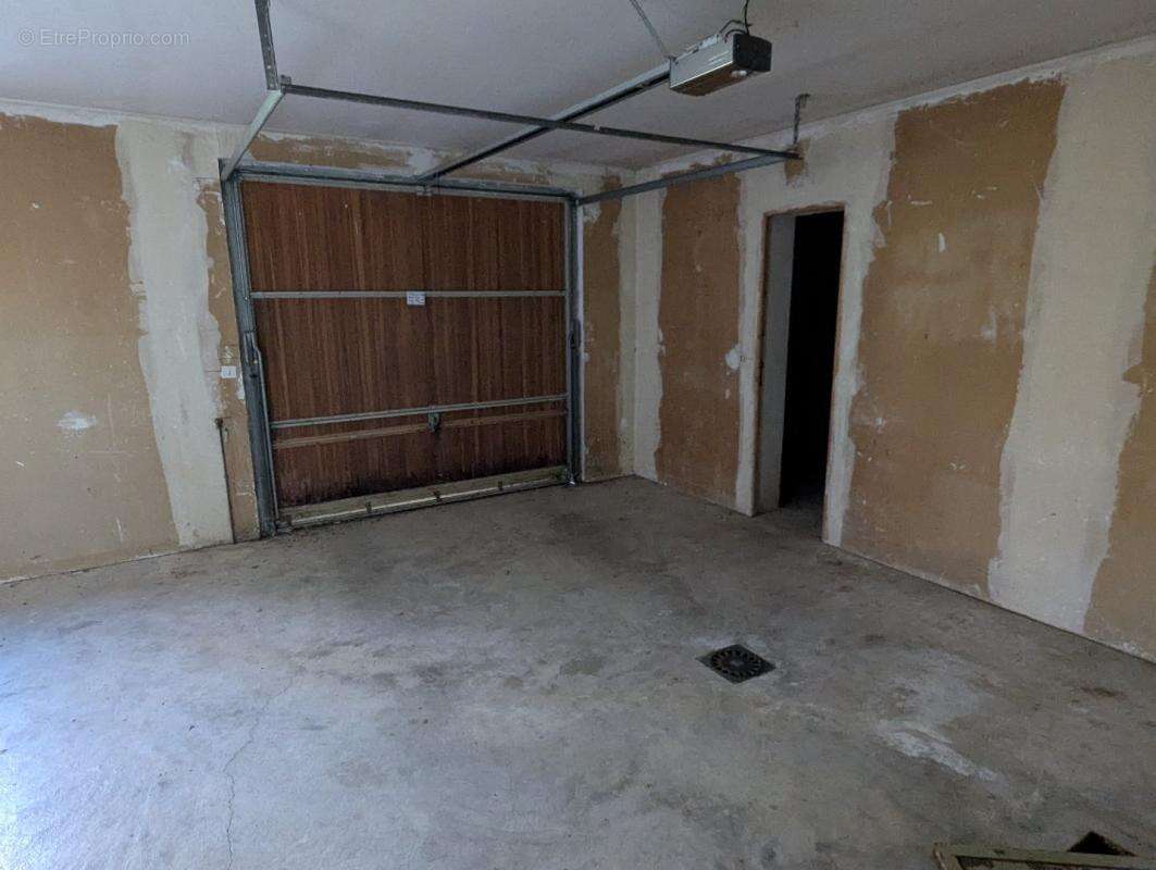 Maison à LE MAS-D'AZIL