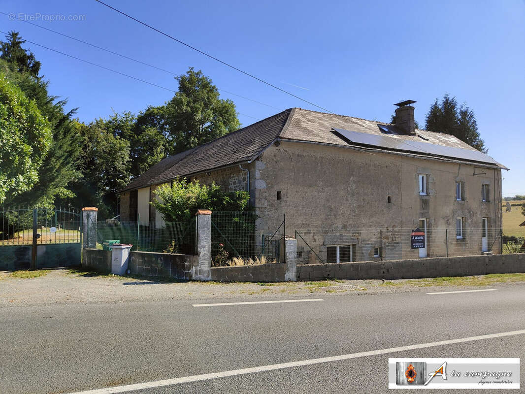 Maison à MERINCHAL