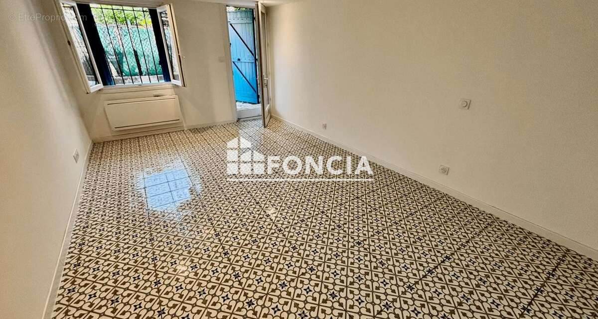 Maison à SIX-FOURS-LES-PLAGES